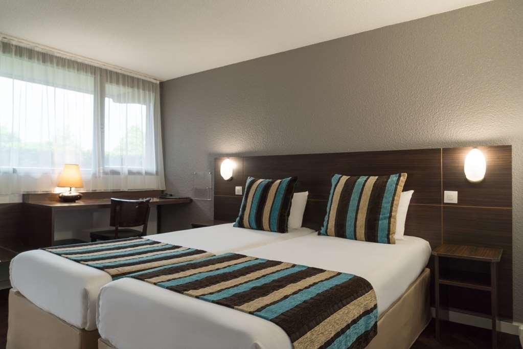 Sure Hotel By Best Western Biarritz Aeroport Anglet Habitación foto